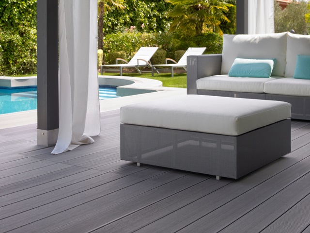 Zahradn terasa tvoen z materilu TWINSON u baznu